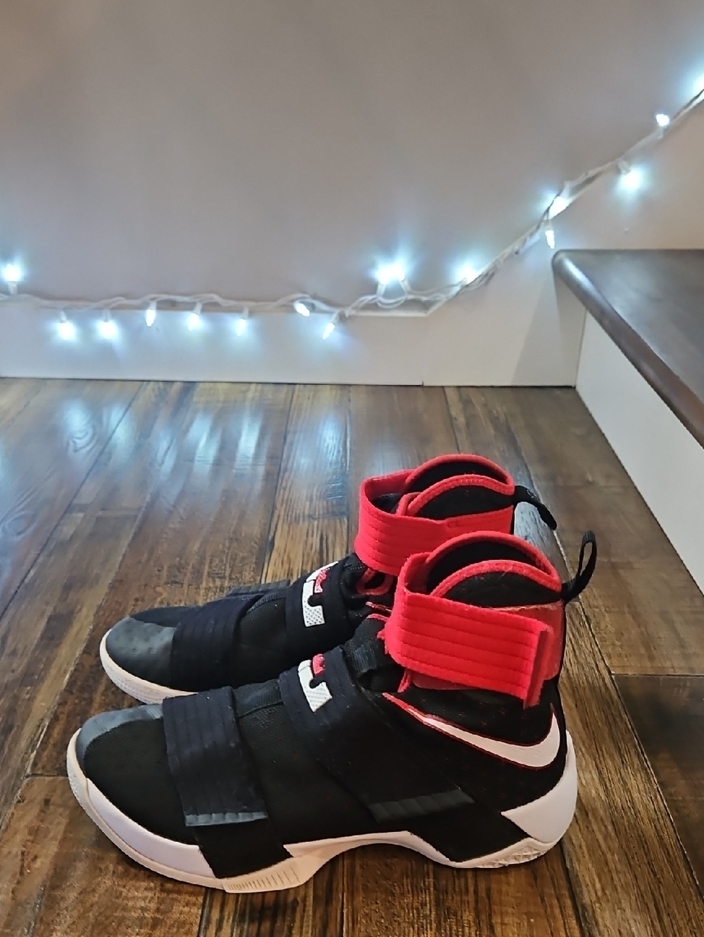 Nike Lebron Soldiet Ten Black and Red HighTop Basketball‎ Sneakers